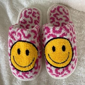 NEW Cheetah smiley slippers